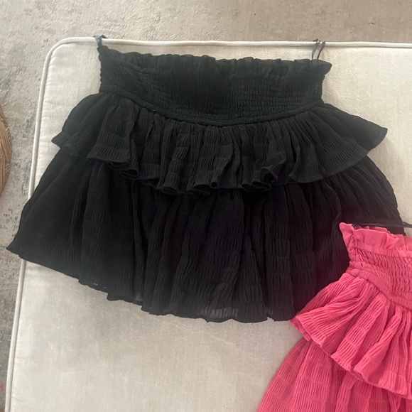 Forever 21 Ruffle Skirt Black & Pink - Picture 3 of 5